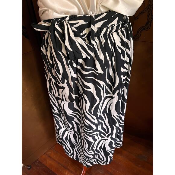 Long zebra print skirt, size L - Picture 4 of 5